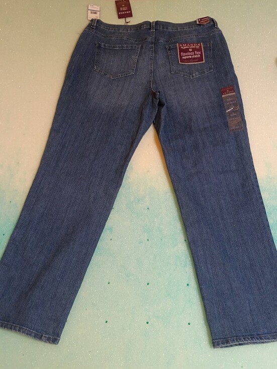 Gloria Vanderbilt Denim - Gloria Vanderbilt Women's‎ Classic Blue Relaxed Jeans